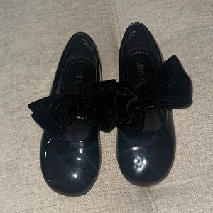 Zara Kids Glossy Black Dress Shoes with Bow